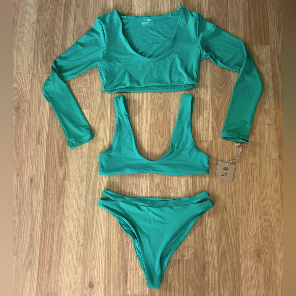 NWT Toast Swim Three Piece Swimsuit Set in Emerald Green